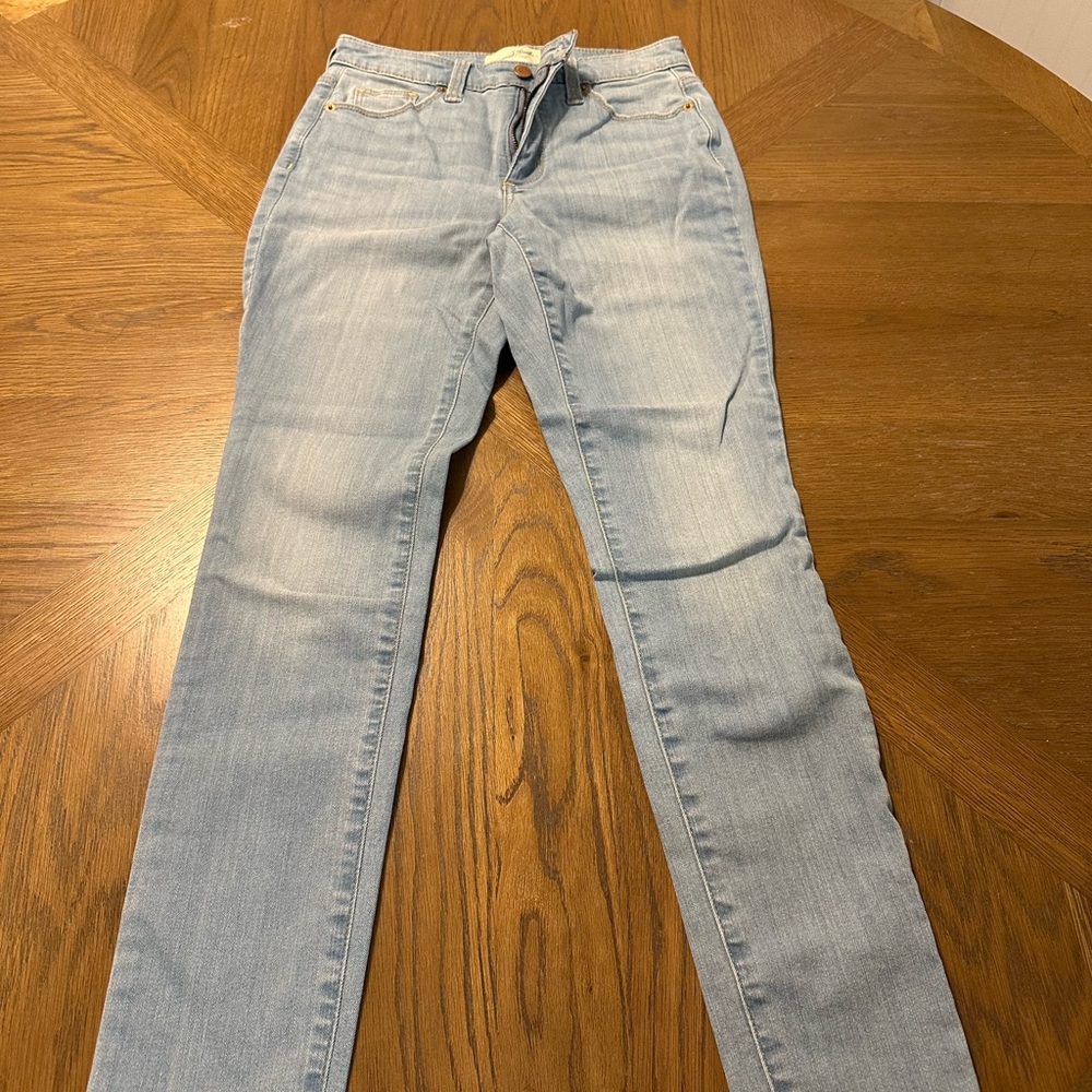 Universal Thread‎ light colored high rise skinny jeans